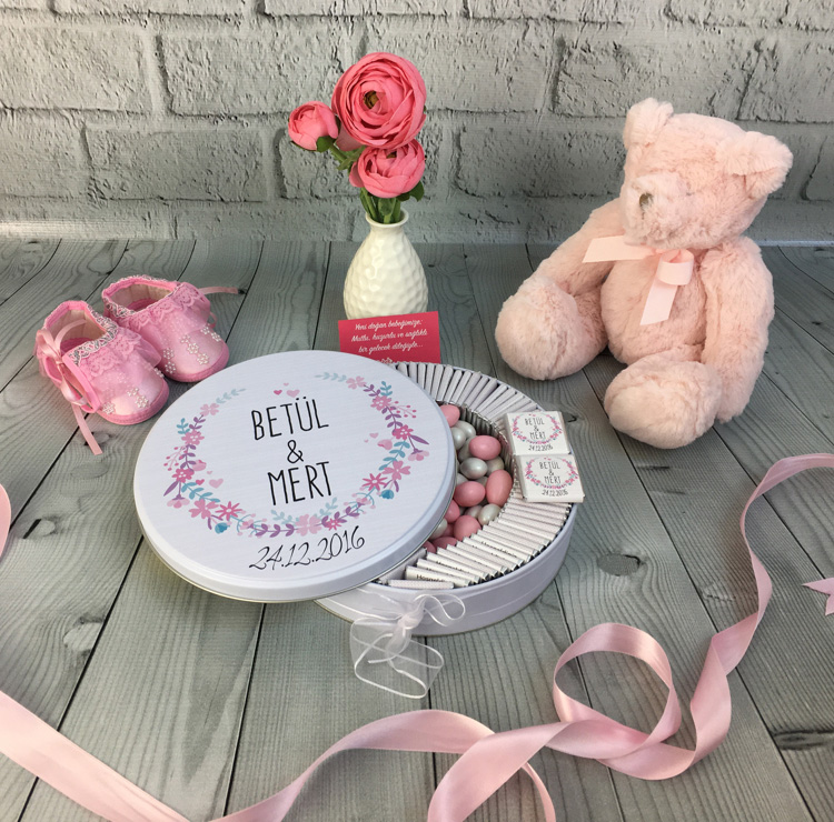 soz cikolatasi - flower metal kutu70 ad cikolata  400 gr draje